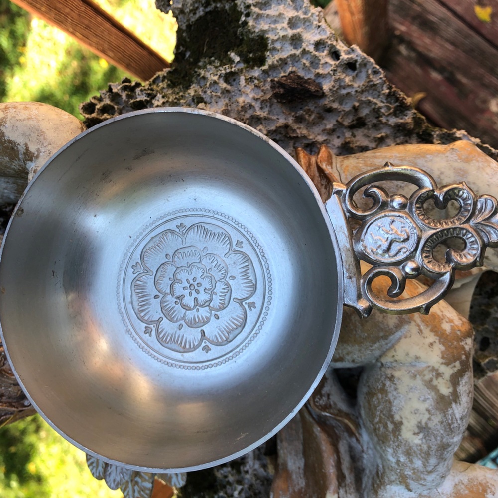 Metawa pewter bowl with handle